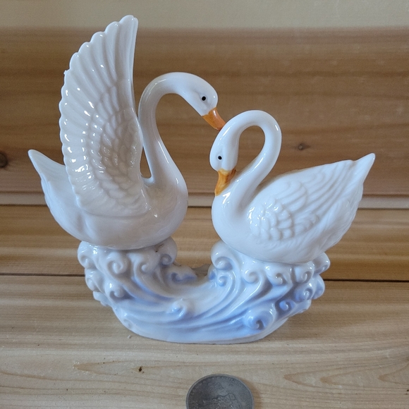 Vintage Bone China - Picture 2 of 3